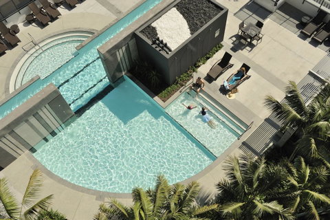 Peppers Broadbeach - Whitsundays Accommodation 0
