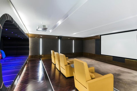 Peppers Broadbeach - Whitsundays Accommodation 4