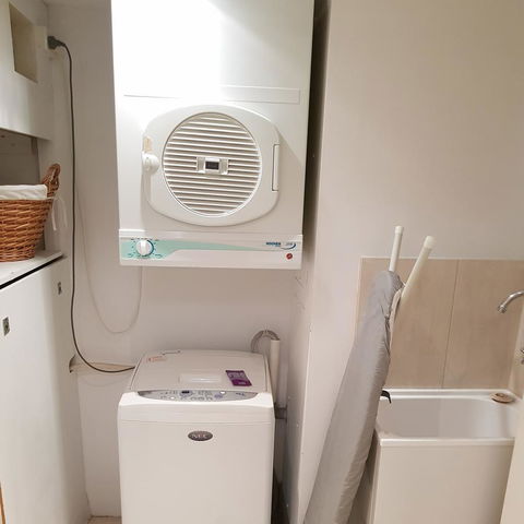Gemini Court Holiday Apartments - Whitsundays Accommodation 27