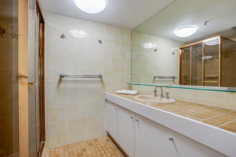 Gemini Court Holiday Apartments - Whitsundays Accommodation 8