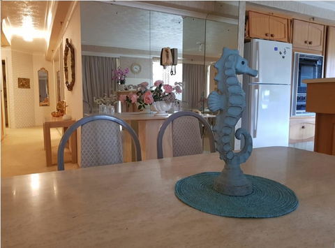 Gemini Court Holiday Apartments - Whitsundays Accommodation 37