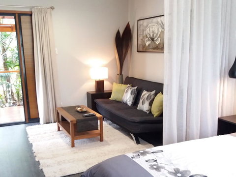 Forest Lodge: Little Villa - Whitsundays Accommodation 6