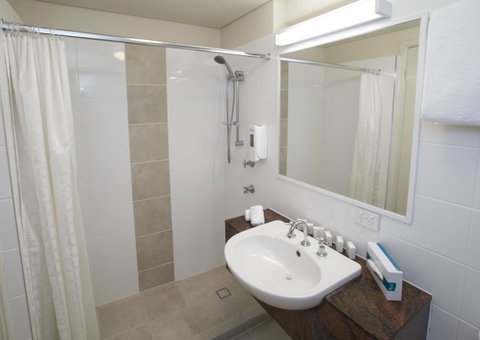 The Metropolitan Spring Hill - Whitsundays Accommodation 28