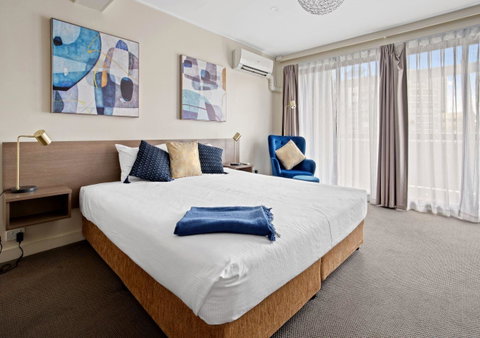 The Metropolitan Spring Hill - Whitsundays Accommodation 8