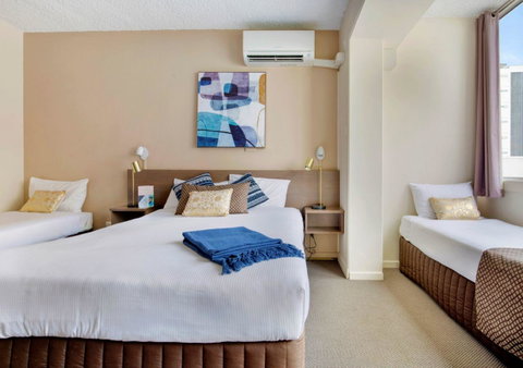 The Metropolitan Spring Hill - Whitsundays Accommodation 14