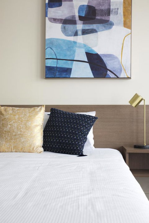 The Metropolitan Spring Hill - Whitsundays Accommodation 6