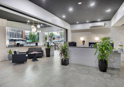 The Metropolitan Spring Hill - Whitsundays Accommodation 0