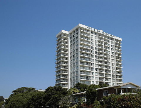 Burleigh Beach Tower - Whitsundays Accommodation 4