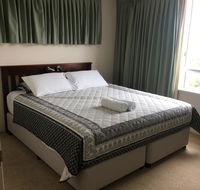 Burleigh Beach Tower - Whitsundays Accommodation