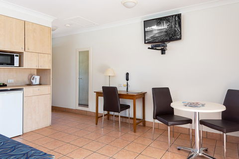 Anchor Motel Noosa - Whitsundays Accommodation 39