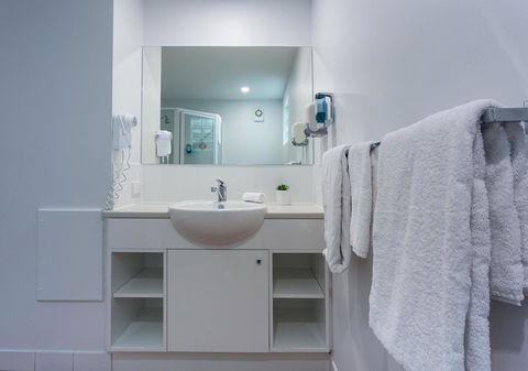 Anchor Motel Noosa - Whitsundays Accommodation 10