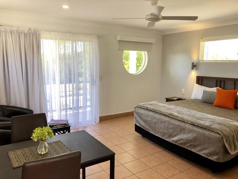 Anchor Motel Noosa - Whitsundays Accommodation 2
