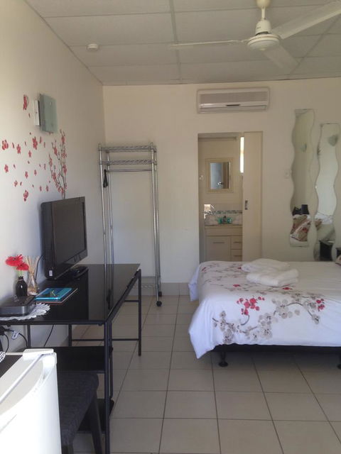 Black Marlin Motel - Whitsundays Accommodation 8