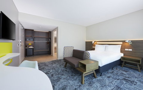 Holiday Inn Express Brisbane Central, An IHG Hotel - Whitsundays Accommodation 41
