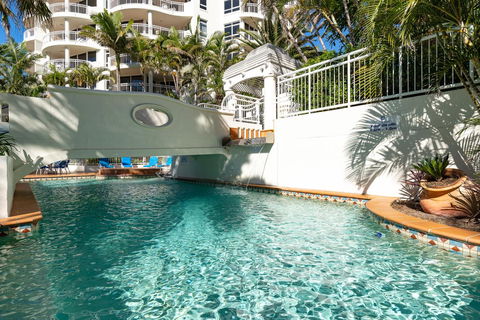 ULTIQA Burleigh Mediterranean Resort - Whitsundays Accommodation 12