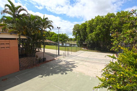 Windmill Motel & Events Centre - Whitsundays Accommodation 10