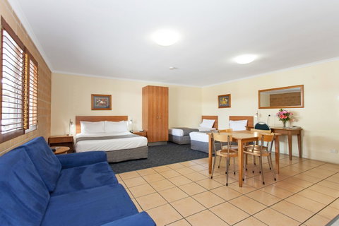 Windmill Motel & Events Centre - Whitsundays Accommodation 14