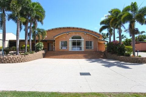 Windmill Motel & Events Centre - Whitsundays Accommodation 7