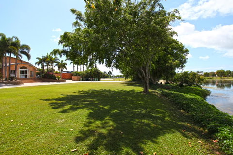 Windmill Motel & Events Centre - Whitsundays Accommodation 13