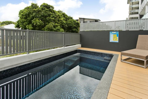 Arise Princess Regent Apartments - Whitsundays Accommodation 14