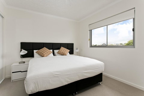 Arise Princess Regent Apartments - Whitsundays Accommodation 12