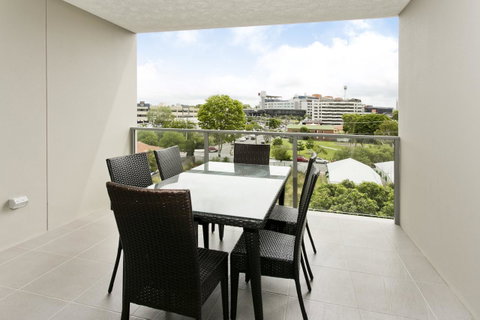 Arise Princess Regent Apartments - Whitsundays Accommodation 10