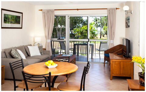 Clifton Sands Holiday Units - Whitsundays Accommodation 35
