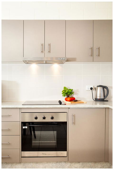 Clifton Sands Holiday Units - Whitsundays Accommodation 3
