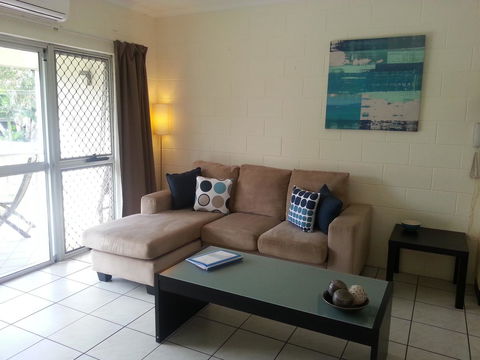 Clifton Sands Holiday Units - Whitsundays Accommodation 8