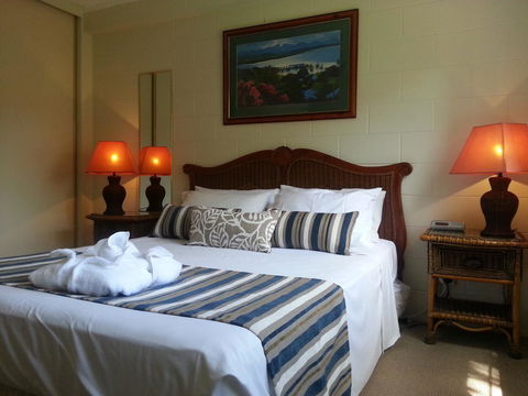 Clifton Sands Holiday Units - Whitsundays Accommodation 9
