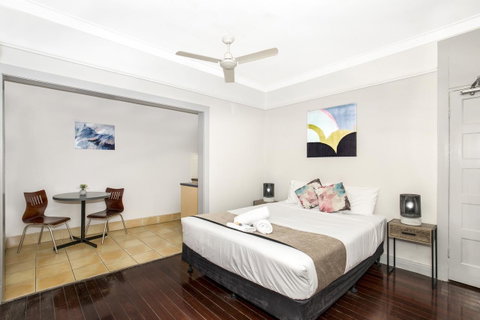 City Palms Brisbane - Whitsundays Accommodation 10