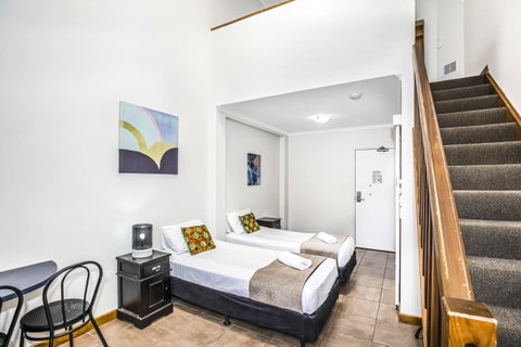 City Palms Brisbane - Whitsundays Accommodation 15