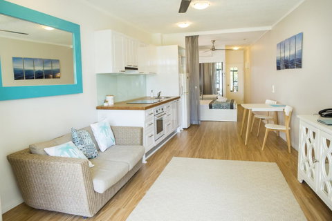 Amaroo At Trinity - Whitsundays Accommodation 22