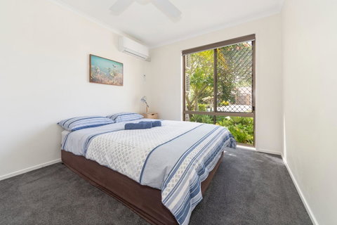 Waterfront Theme Park Getaway - Whitsundays Accommodation 9