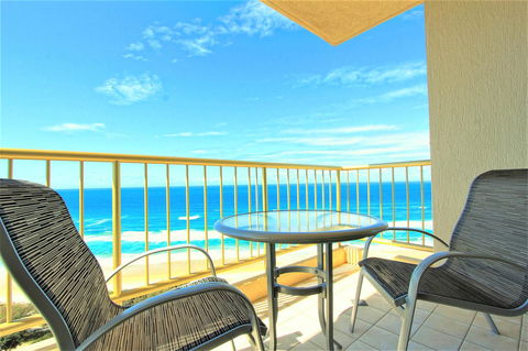 Capricorn One Beachside Holiday Apartments - Official - Whitsundays Accommodation 26