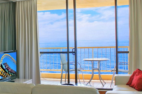 Capricorn One Beachside Holiday Apartments - Official - Whitsundays Accommodation 17