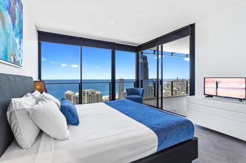 Holiday Holiday Circle On Cavill Apartments - Whitsundays Accommodation 41