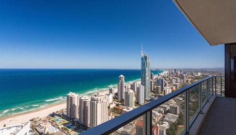 Holiday Holiday Circle On Cavill Apartments - Whitsundays Accommodation 37