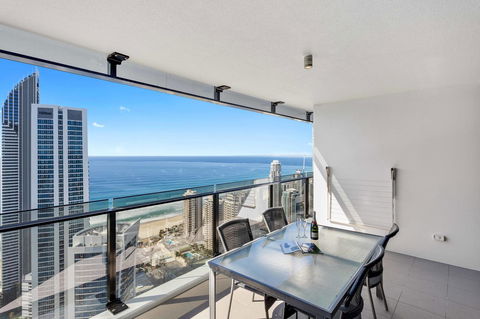 Holiday Holiday Circle On Cavill Apartments - Whitsundays Accommodation 26