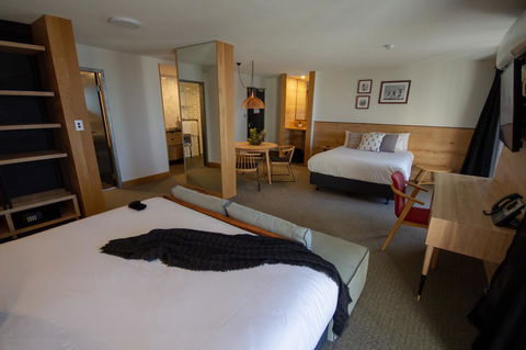 The Island Gold Coast - Whitsundays Accommodation 10