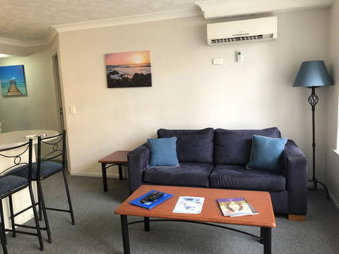 Wharf Boutique Apartments - Whitsundays Accommodation 23