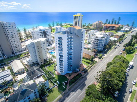 Rainbow Commodore Coolangatta - Whitsundays Accommodation 0