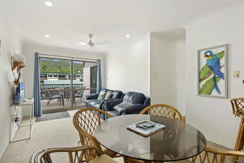 Location! 2BR Town View Unit In Centre Of Airlie. - Whitsundays Accommodation 16