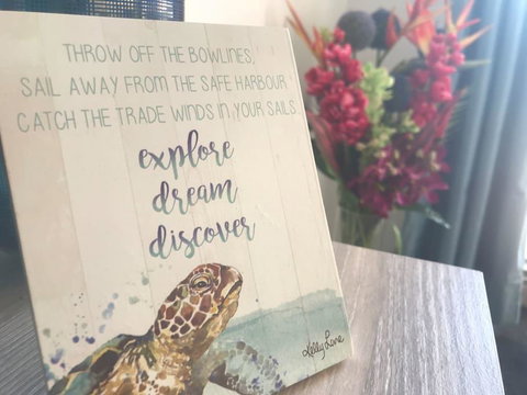 Location! 2BR Town View Unit In Centre Of Airlie. - Whitsundays Accommodation 8