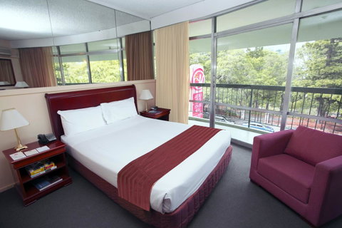 Madison Tower Mill Hotel - Whitsundays Accommodation 4