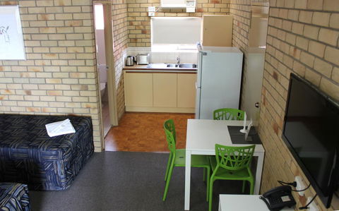 City Motor Inn - Whitsundays Accommodation 13