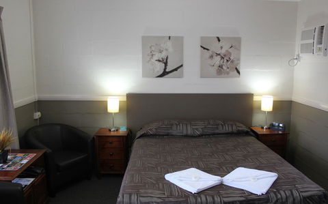 City Motor Inn - Whitsundays Accommodation 7