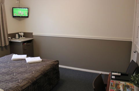 City Motor Inn - Whitsundays Accommodation 11