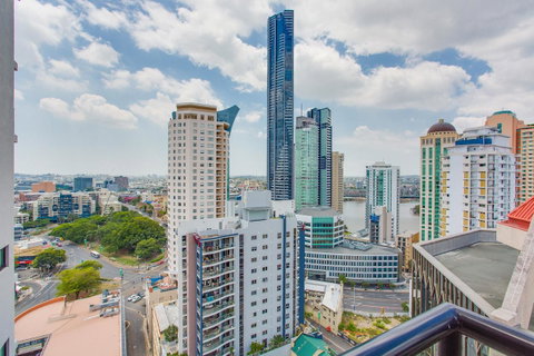 Republic Apartments Brisbane City - Whitsundays Accommodation 11