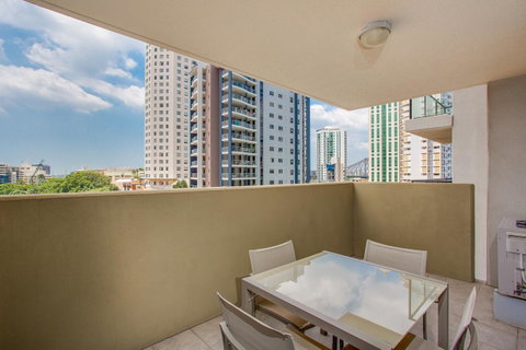 Republic Apartments Brisbane City - Whitsundays Accommodation 28